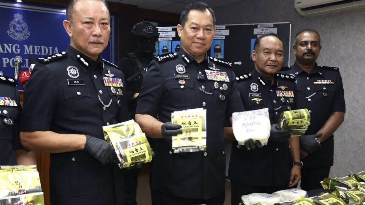 Drug Ring Busted in Johor Bahru: Teenager Among Eight Arrested in Crackdown