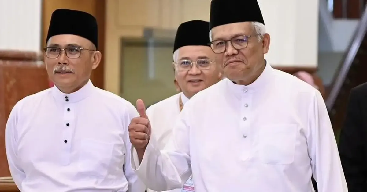 Hamzah Appointed Opposition Leader With Backing of PAS and Bersatu Majority, Says Kiandee
