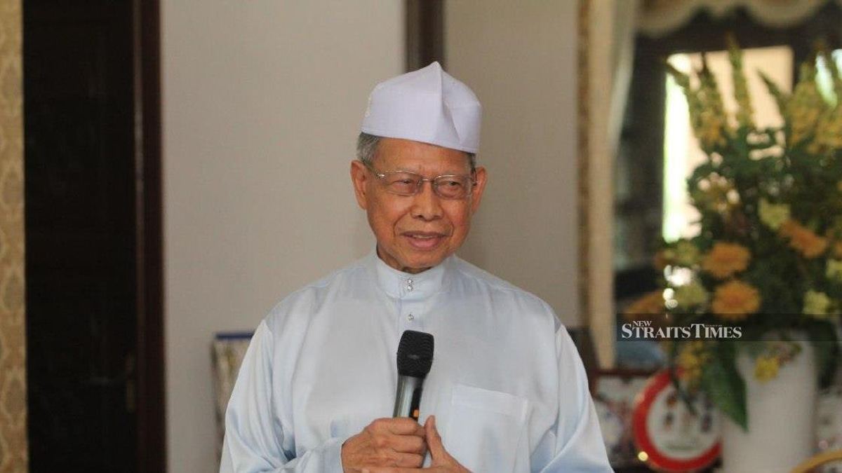 Veteran politician Mustapa Mohamed rules out GE16 candidacy after rejoining Umno