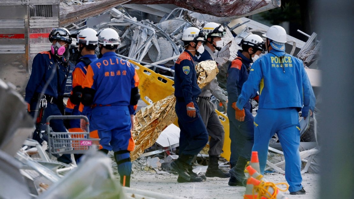 Devastating 7.1 Quake Leaves Kumamoto Reeling as Rescuers Battle Heat, Aftershocks and Infrastructure Collapse