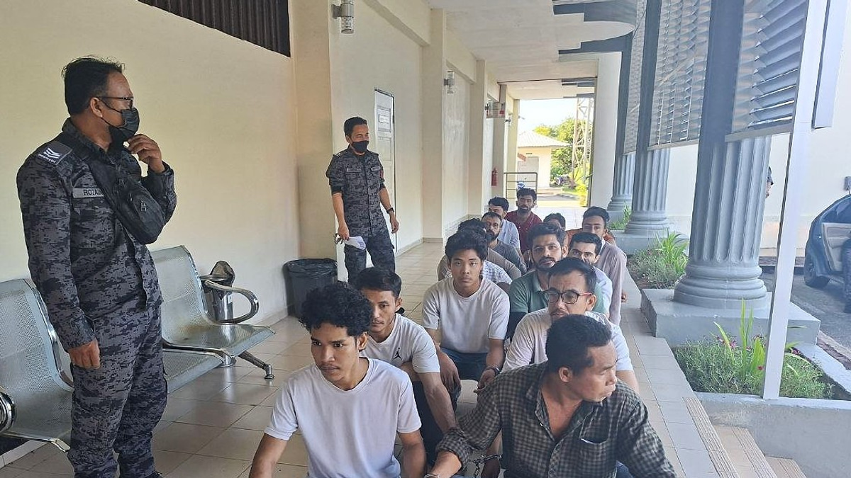 Fourteen foreign nationals face charges for illegal entry and visa violations in Kelantan