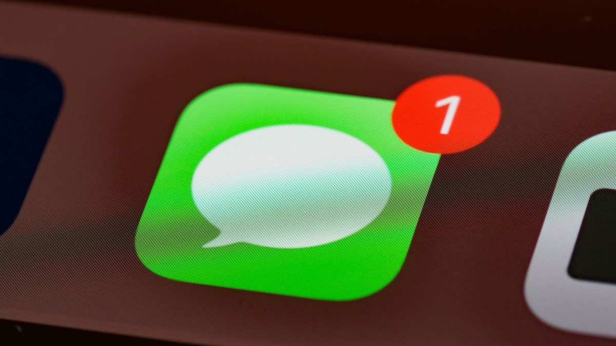 ChatGPT's New iMessage Control Exposes Apple's Privacy Balancing Act