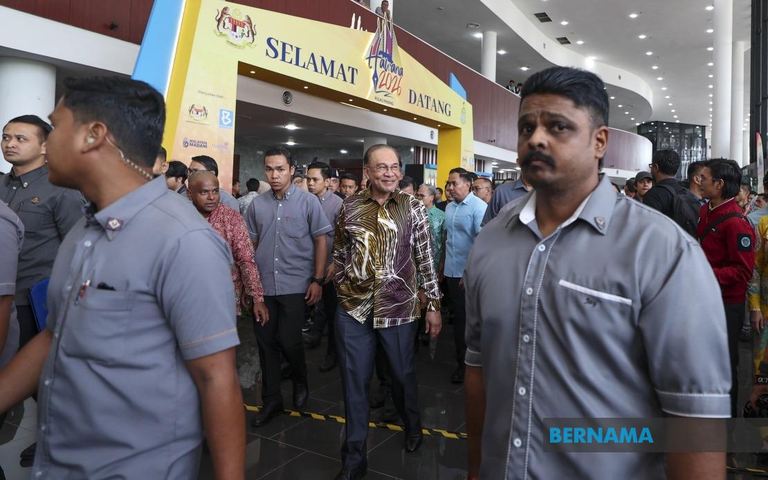 Anwar Ibrahim Inaugurates HAWANA 2026 National Journalists' Day Celebration in Penang