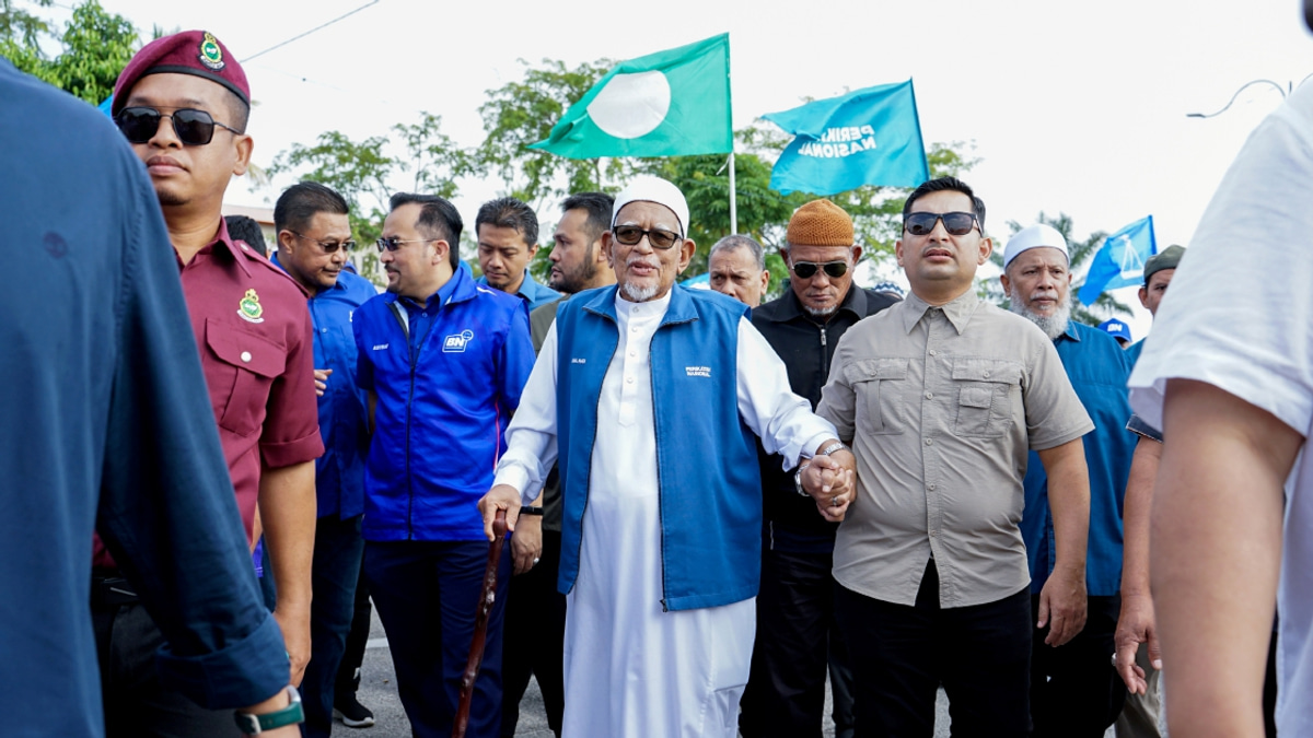 PN and BN in Active Seat Talks Ahead of Melaka Election, Says Hadi