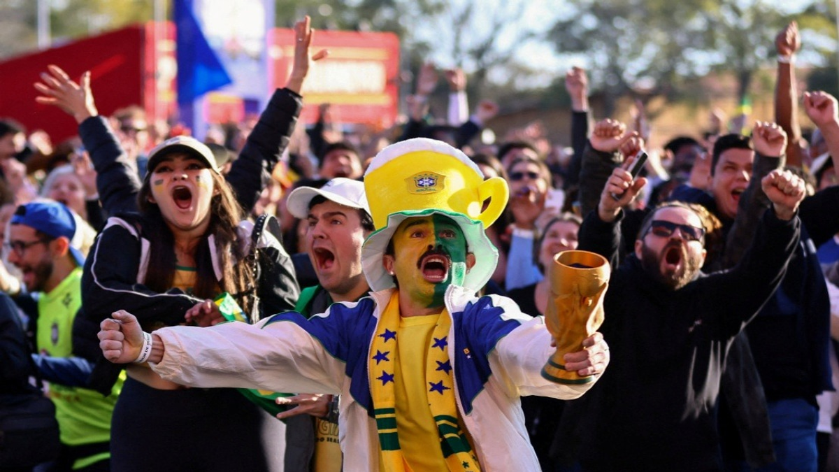 Brazil Edges Japan in Thrilling World Cup Clash to Reach Round of 16