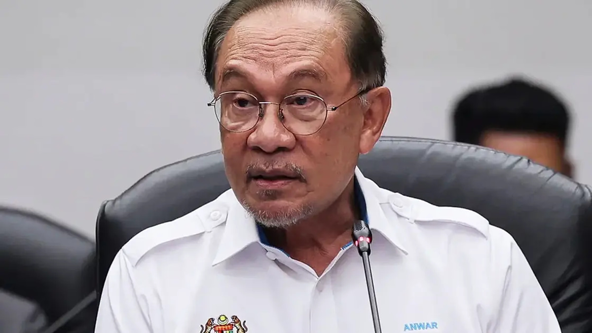 Anwar Deflects Criticism Over Tabung Haji RCI Report, Urges PN to Focus on Findings