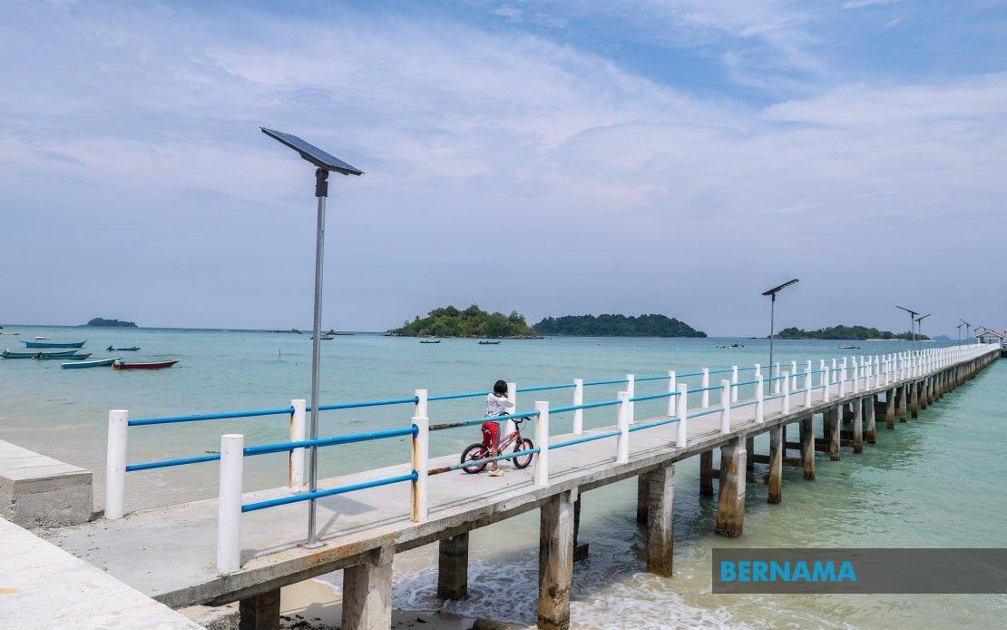Pulau Tinggi Residents Push New Johor Government to Tackle Jetty Decay and Fisher Housing Crisis