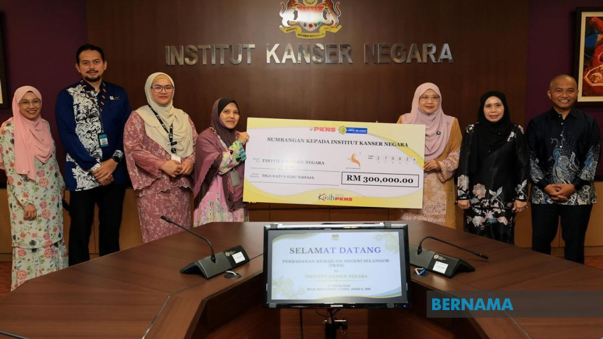 PKNS Grants RM300,000 To Support Cancer Patients At National Cancer Institute