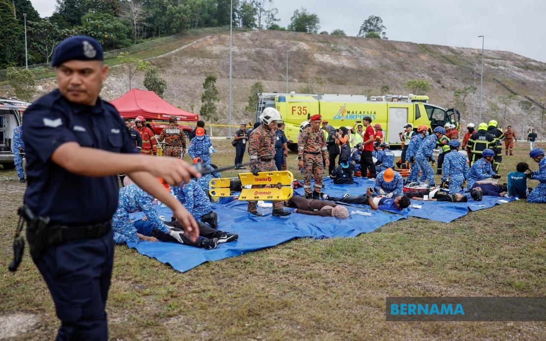Over 20 Agencies Test Emergency Response in Off-Airport Aircraft Disaster Drill