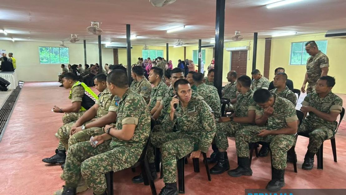 Senior Ministers Urge Early Voters in Johor Election to Exercise Democratic Duty