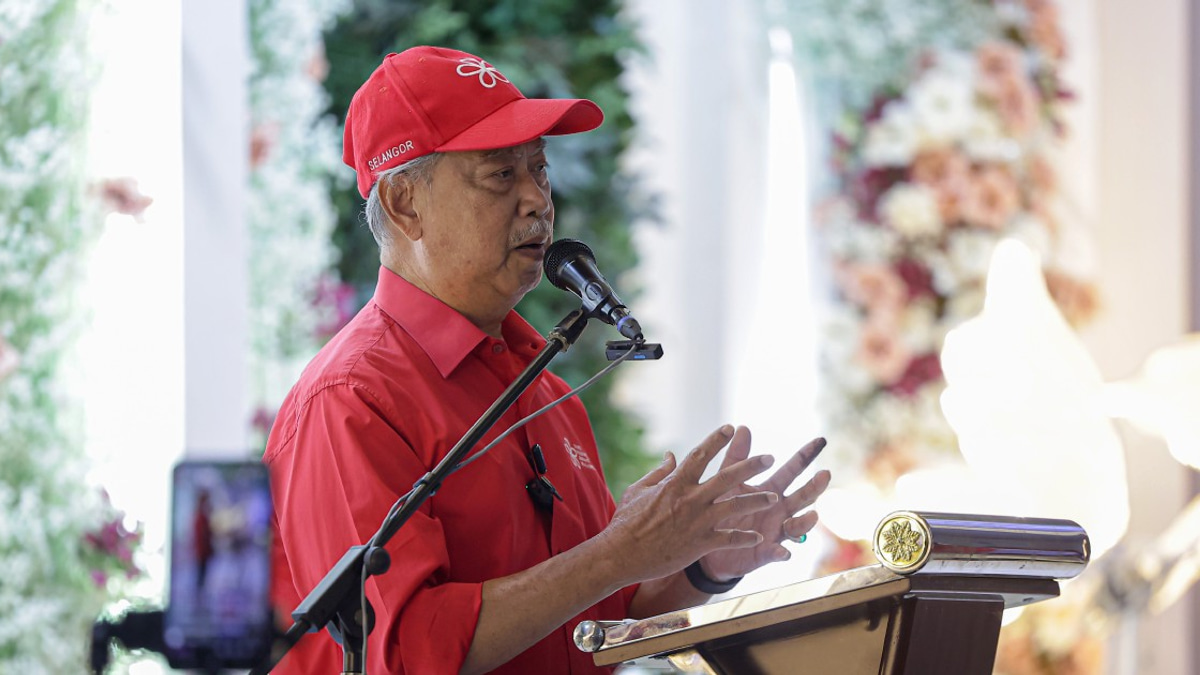 Muhyiddin Fires Back at Umno's 'Spoiler' Jab Over Bersatu's Negri Sembilan Campaign
