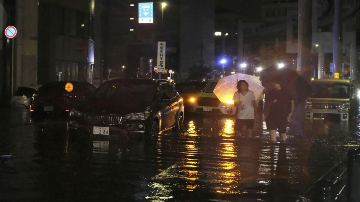 Four Dead as Torrential Rain Batters Japan's Chiba Prefecture; Hundreds of Thousands Evacuated