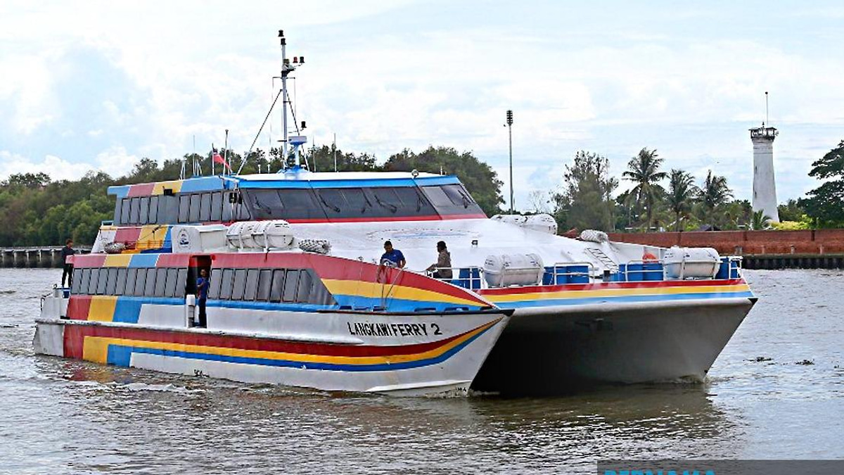 Ferry Operators Urge Urgent Dredging of Kedah and Perlis Straits as Silt Threatens Langkawi Services