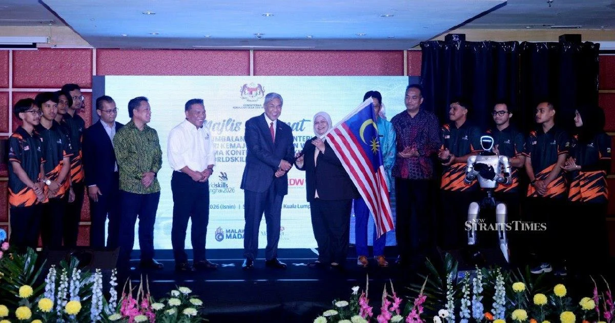 Zahid to Meet Nga Over Resignation Pledge Following BN's Johor Election Victory
