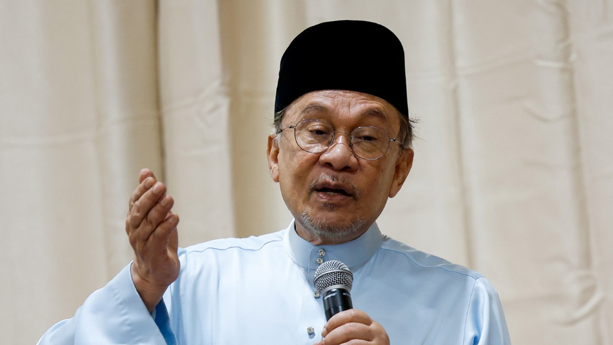 Anwar Lauds Al-Azhar's Grand Imam as Beacon of Islamic Moderation and Interfaith Harmony