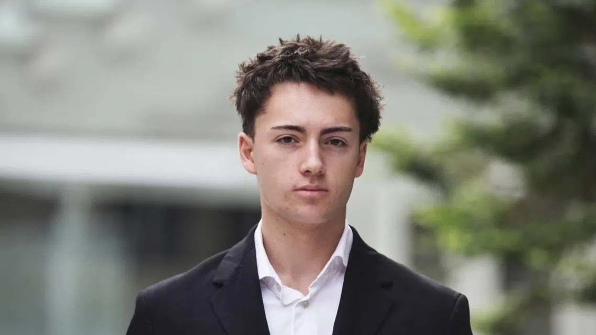Singapore Teen Fined $600 for Licking Straw in Viral Video Stunt