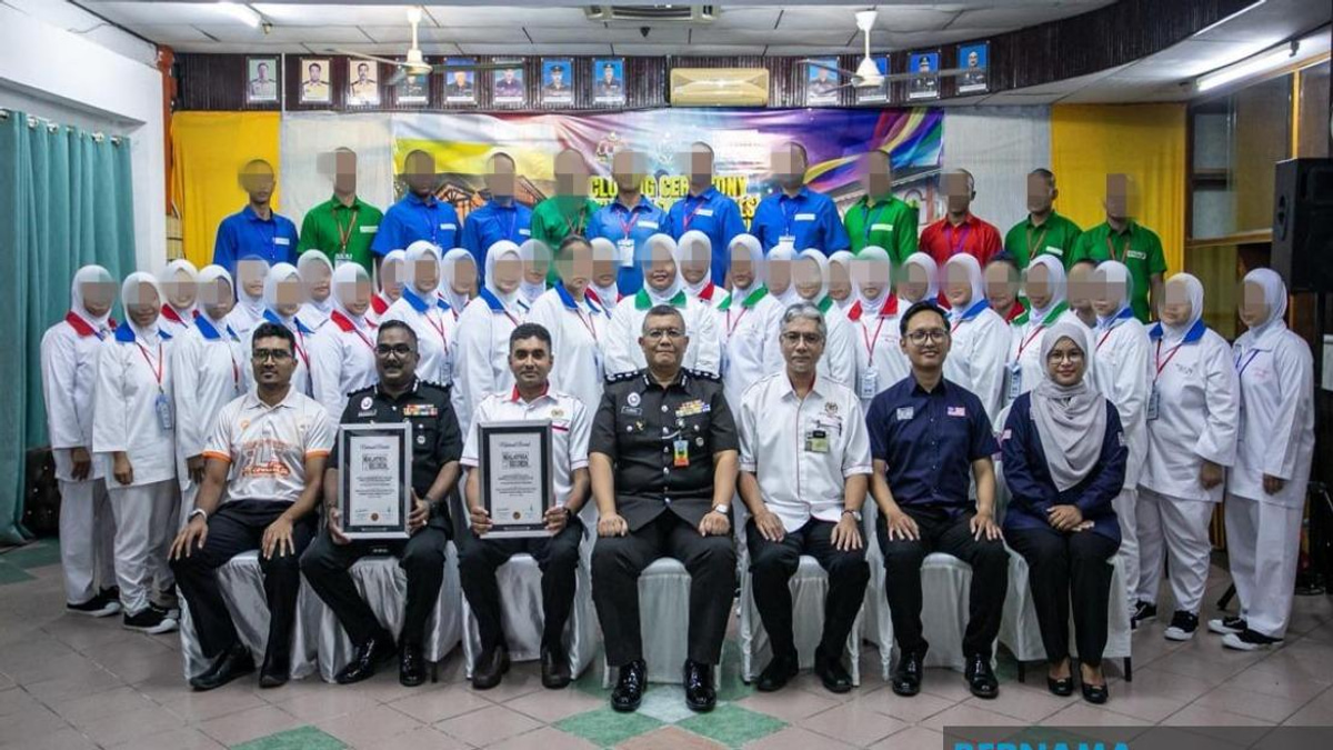 Saifuddin Lauds Prisons Department's Life-Saving Training Achievement