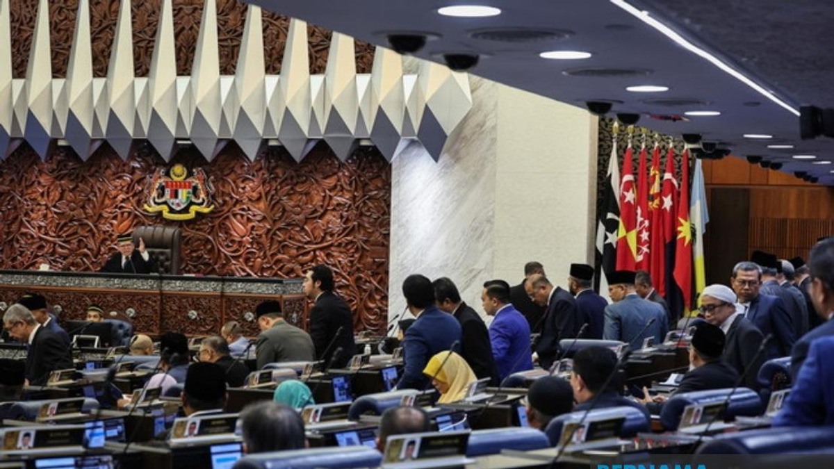 Opposition MPs Boycott Parliament Over Tabung Haji Report Briefing