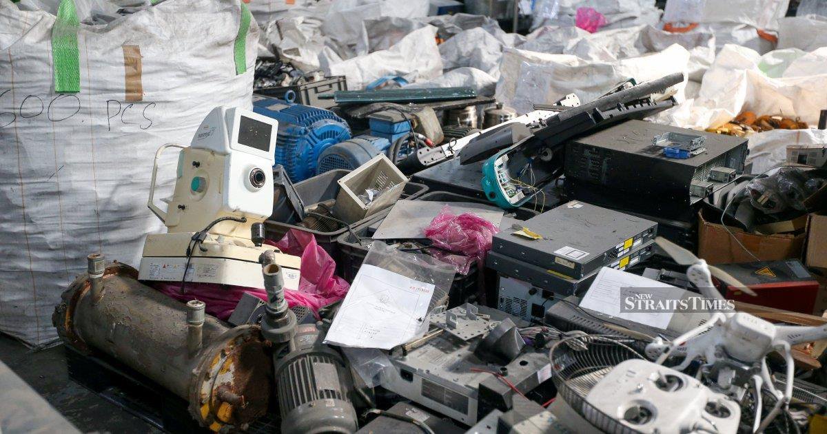 Ten GOF personnel arrested in connection with Penang e-waste factory extortion case