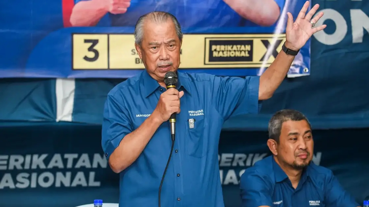 Muhyiddin Links Najib's Prison Release to Johor Election Politics