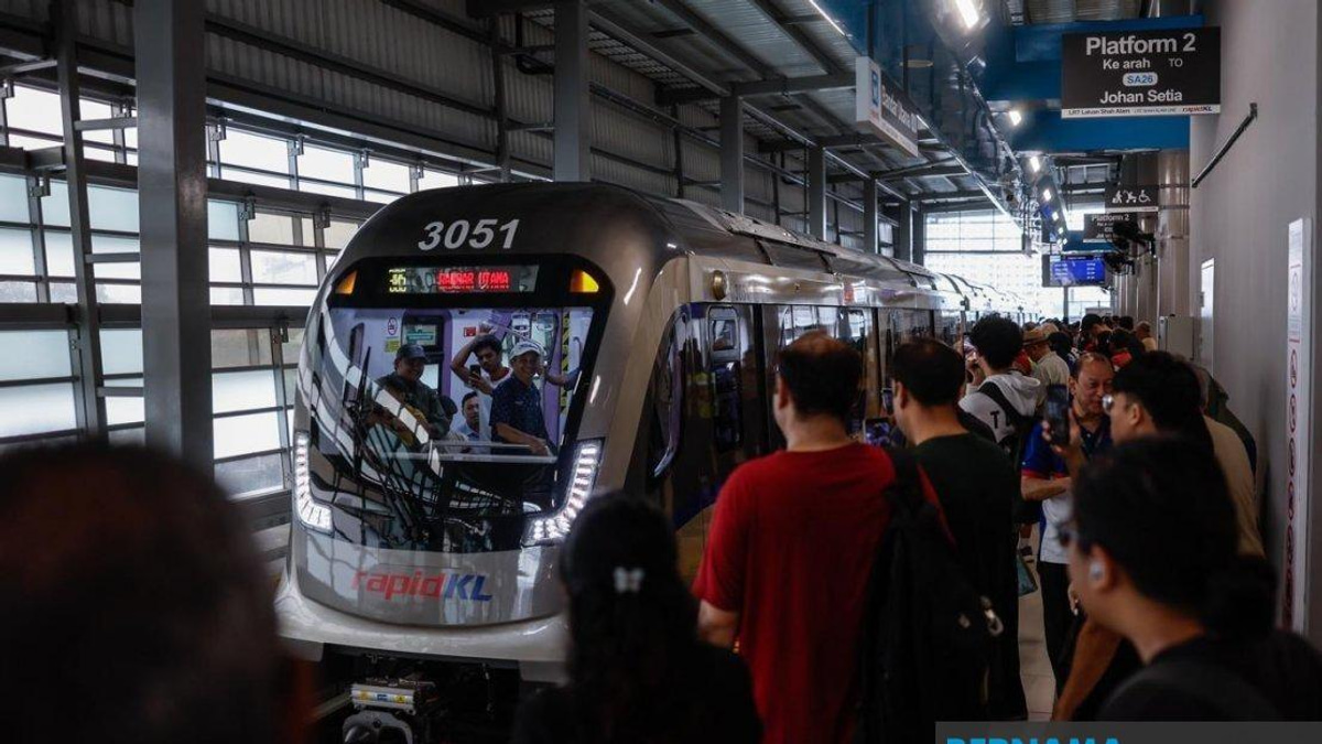 Prasarana Welcomes First Riders on LRT3 Shah Alam Line with Modest Traffic Projections