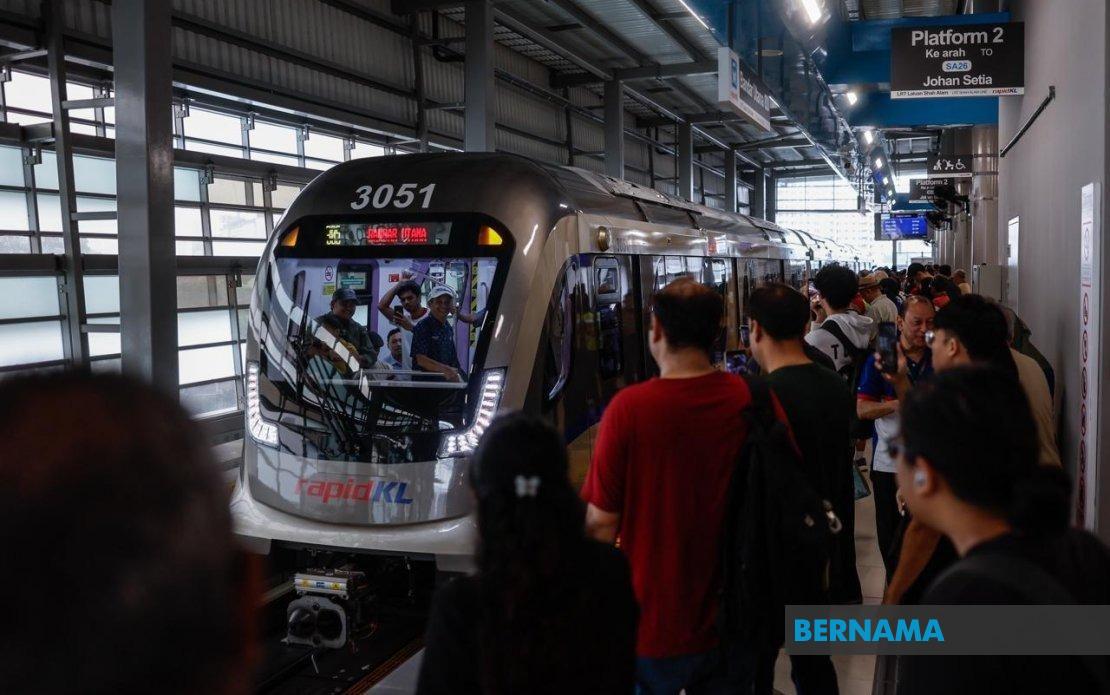 Prasarana Welcomes First Riders on LRT3 Shah Alam Line with Modest Traffic Projections