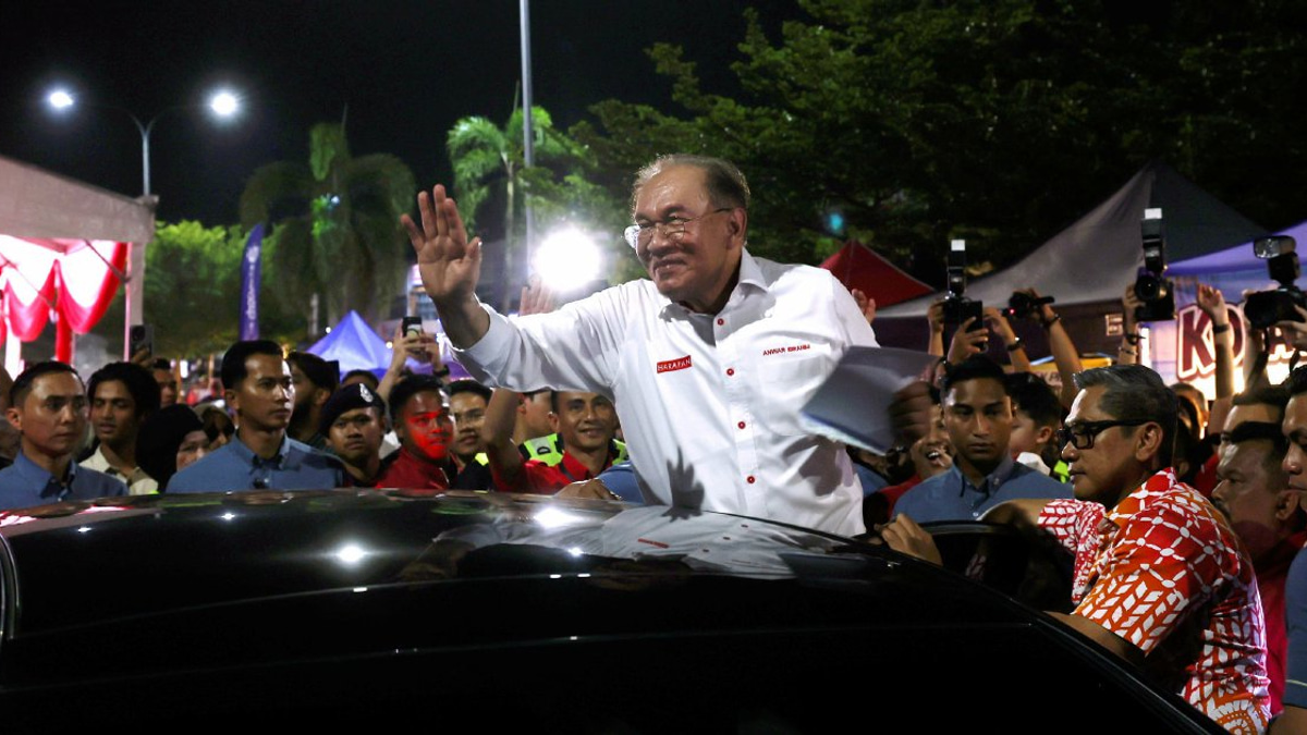 Anwar's Temple Remarks Apology Reflects Genuine Commitment to Inclusiveness, Says Rayer