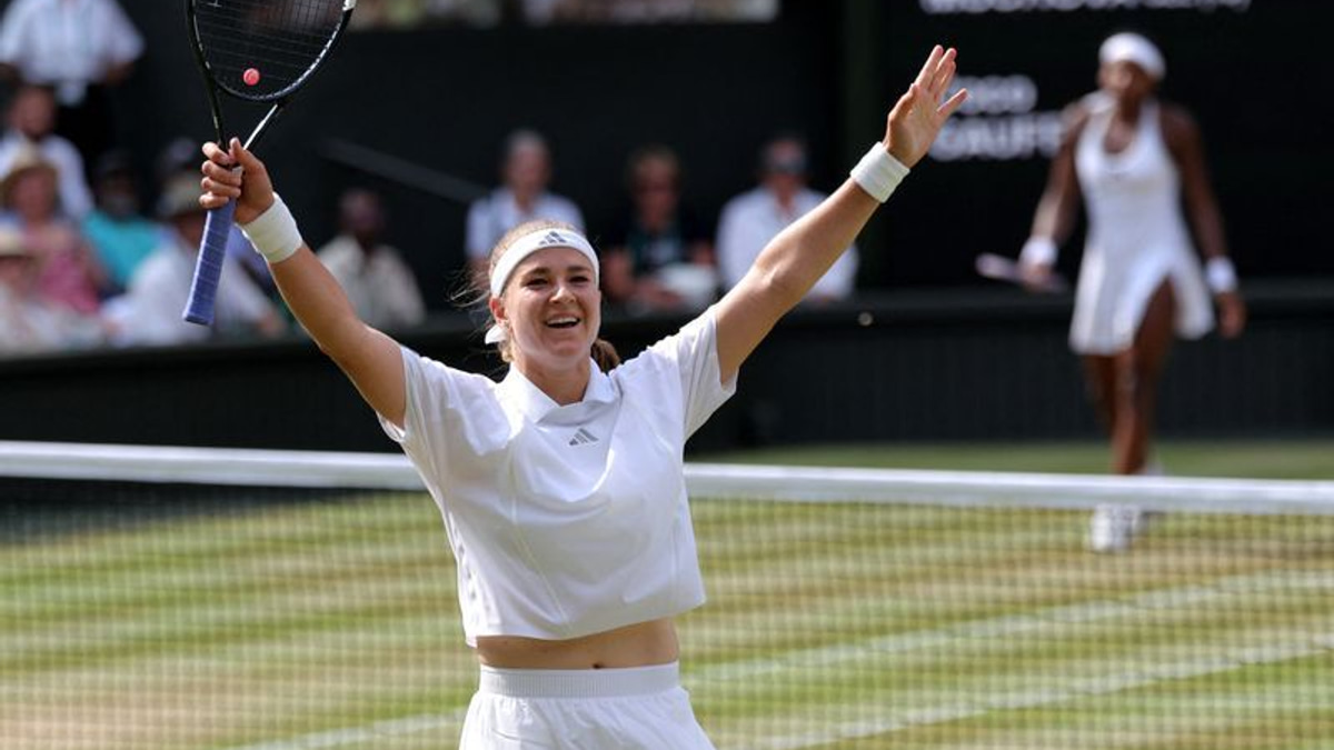 Muchova Survives Match Point Drama to Reach First Wimbledon Final
