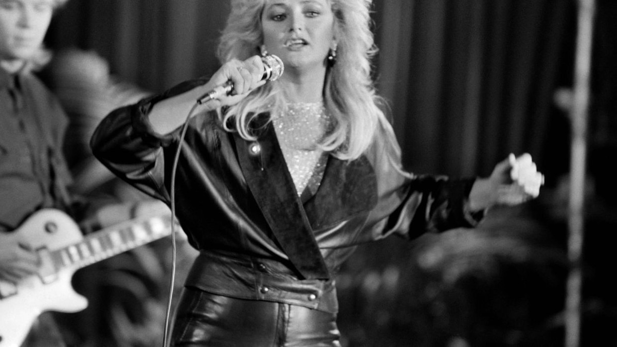 Bonnie Tyler, Global Icon of 'Total Eclipse of the Heart', Dies at 75