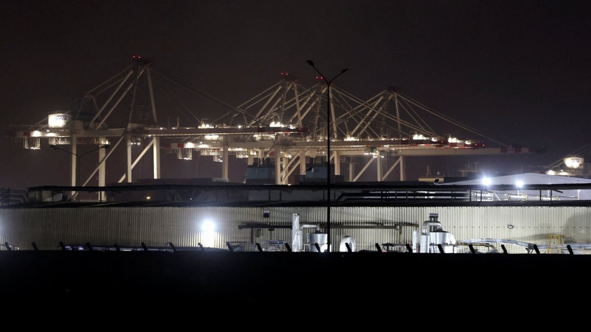 Iran Cautions Against Israeli 'False-Flag Operations' Following Damietta Port Drone Strike