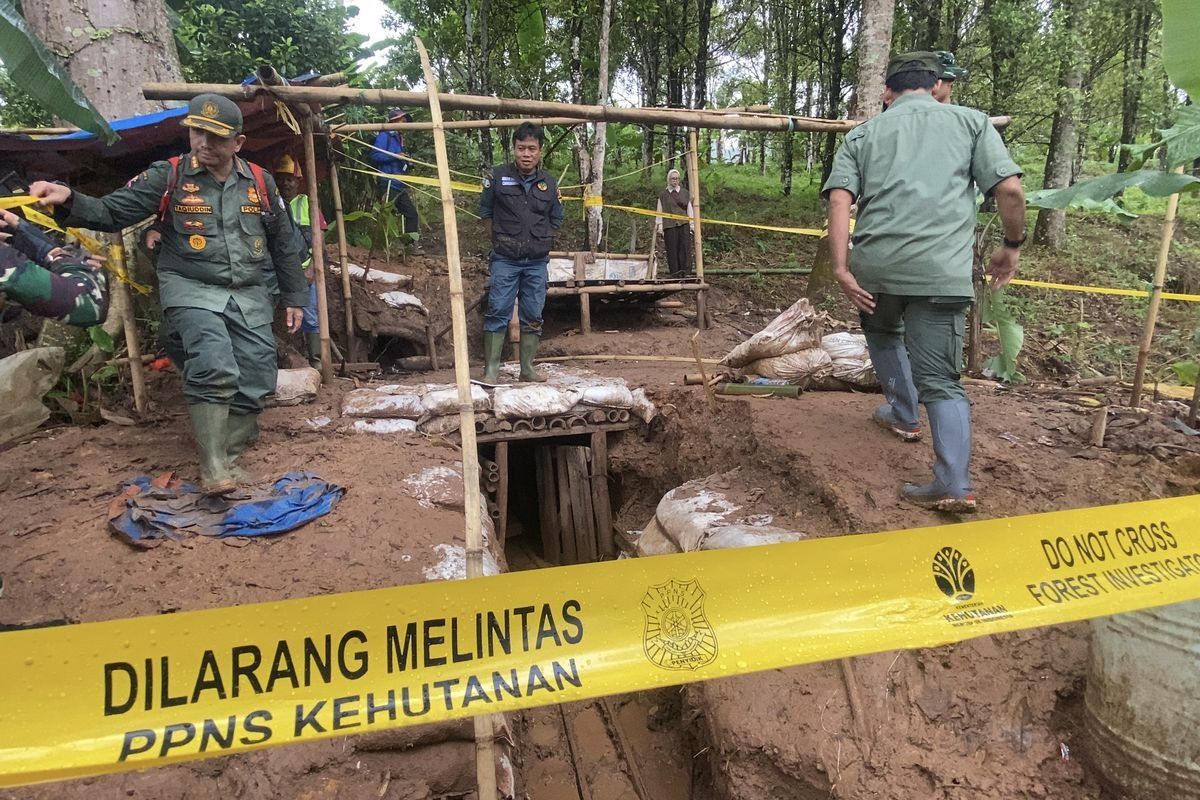Indonesia charges 24 foreigners in Maluku illegal gold mining crackdown