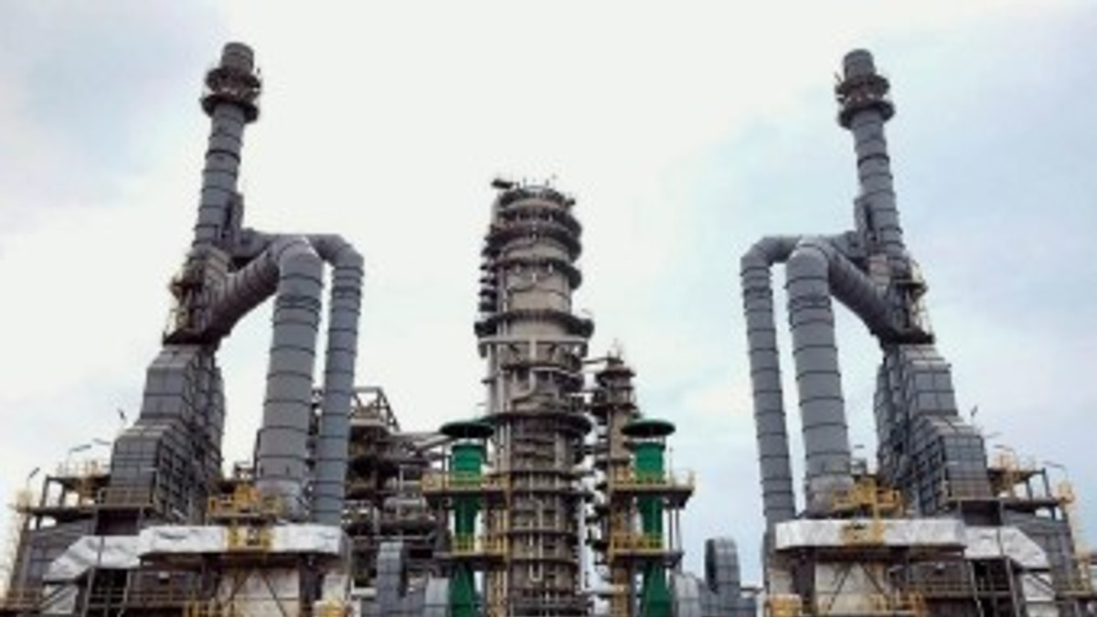 Petroleum Reserve Must Be Part of Broader Economic Security Strategy, Says Economist