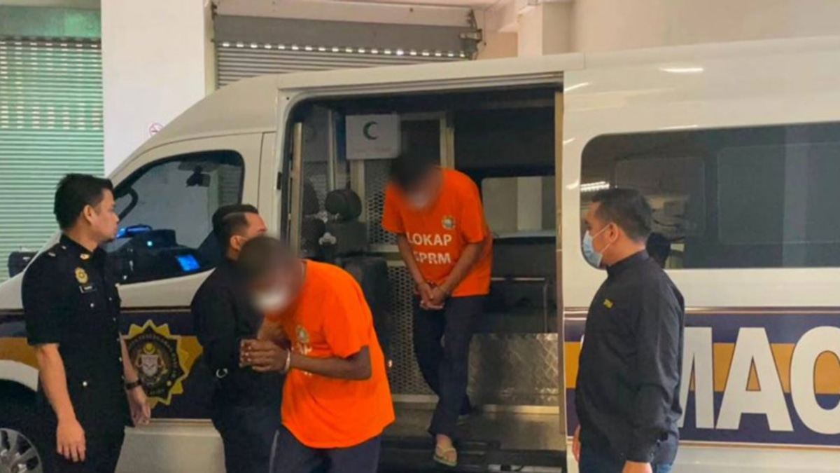 Highway Patrol Officers Held Over Traffic Bribe Allegations on East Coast Expressway