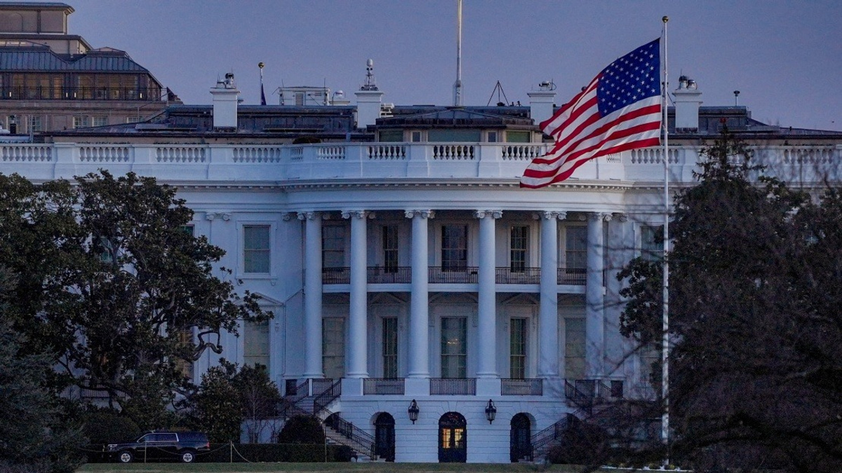 US Secret Service Grapples with Unprecedented Threat Level Against Trump and Other Officials