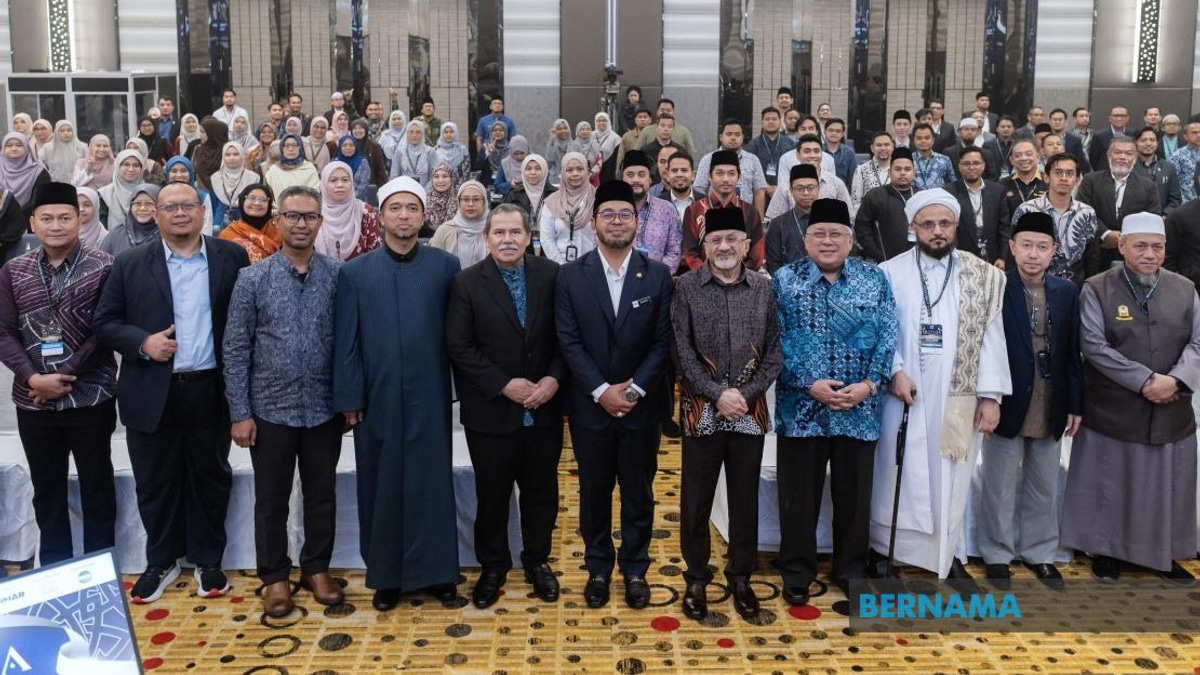 Islamic Social Finance Can Drive Poverty Reduction, Says Minister Zulkifli