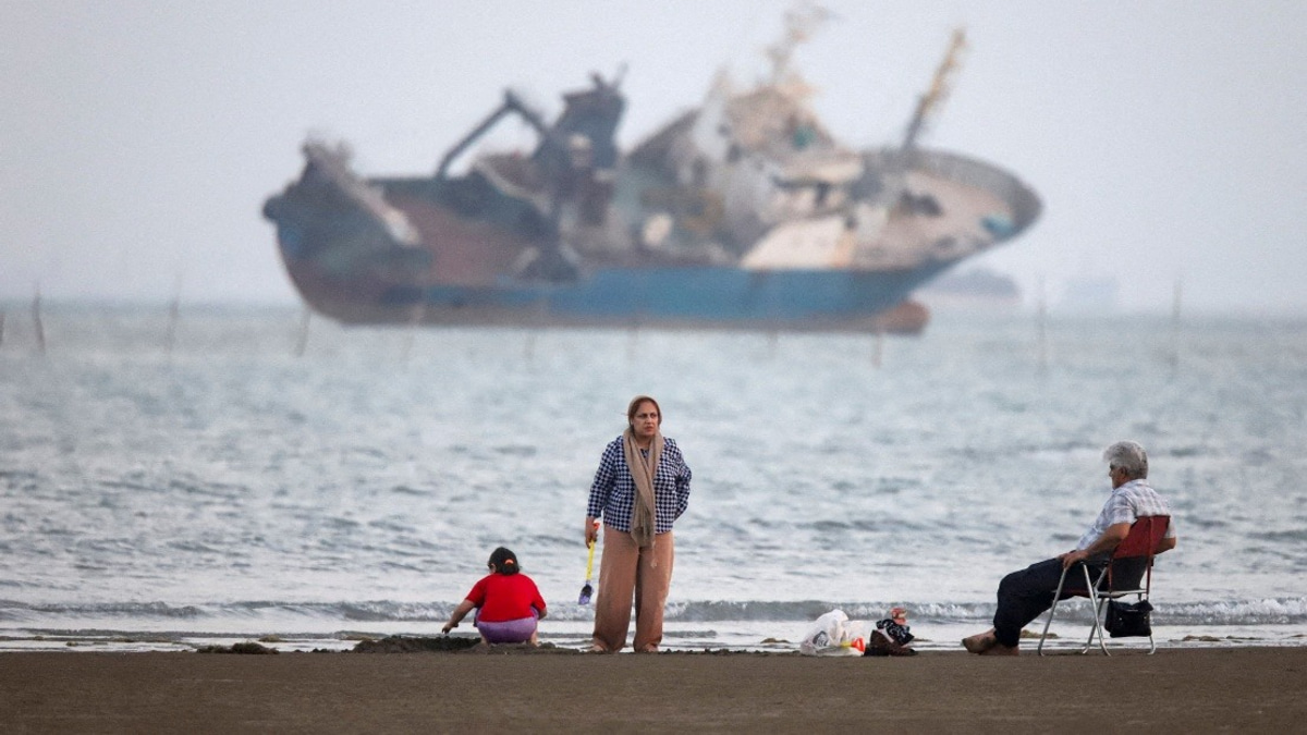 US Advises Citizens to Leave West Asia as Regional Tensions Escalate