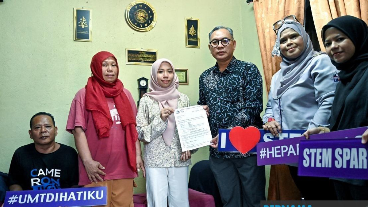 UMT Steps in to Secure Future of Student from Low-Income Family