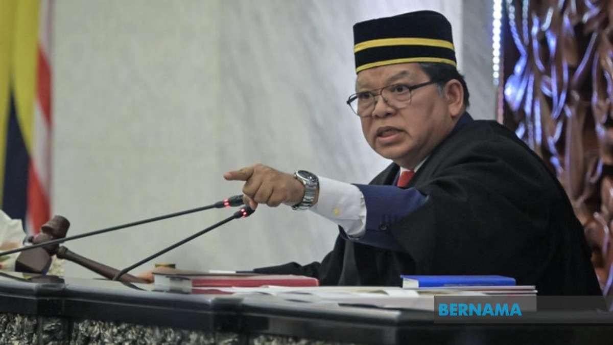 Speaker Tan Sri Dr Johari Urges Lawmakers to Prioritise Health Screenings Following Colleague's Hospitalisation