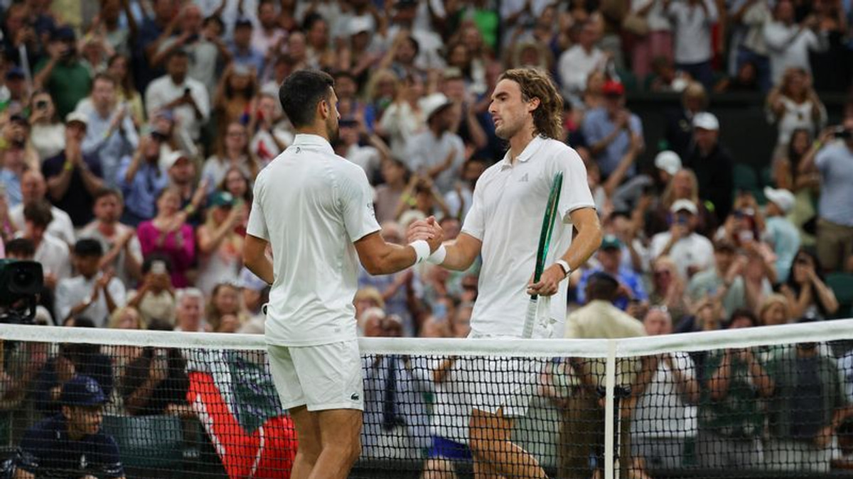 Djokovic Dismisses Tsitsipas in Wimbledon Masterclass, Advances to Third Round