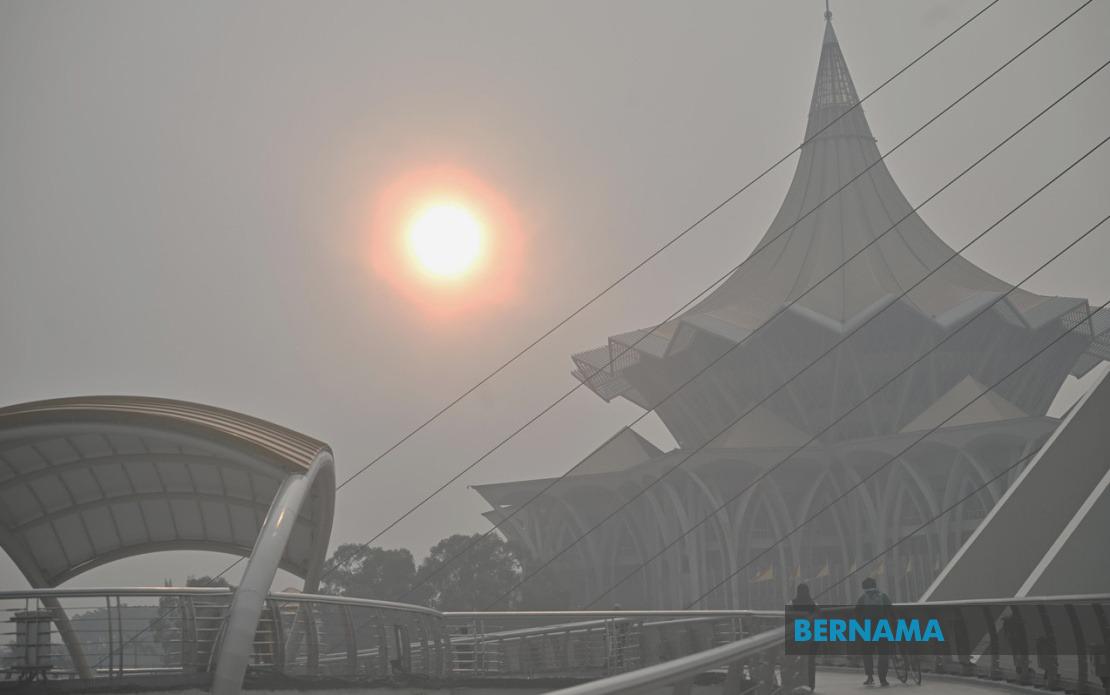 Sarawak Shuts 591 Schools as Heat and Drought Trigger Health Alerts