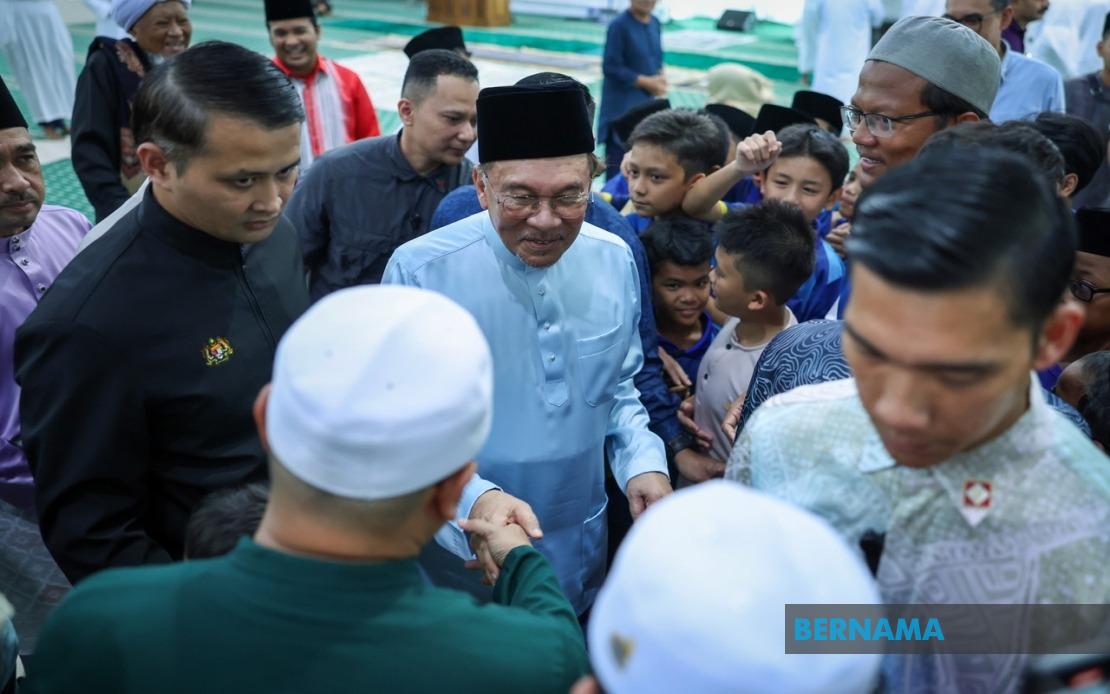 Parliamentary Allocations Are For Constituents, Not MPs, Says PM Anwar