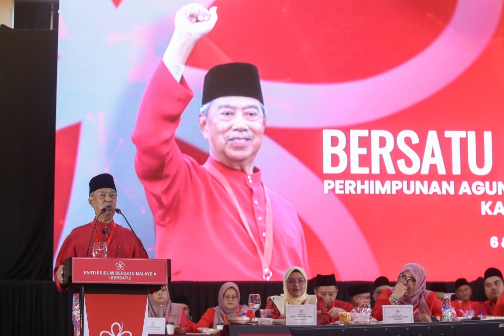 Muhyiddin Accuses Perikatan of Sidelining Bersatu, Dismisses Umno Coalition as Inauthentic