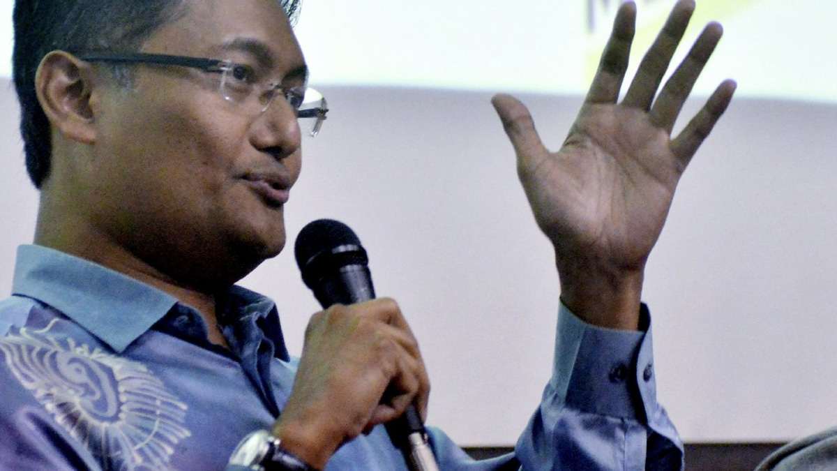 Muhyiddin's Former Aide Rebukes PN Over Bersatu 'Moral Courage' Jab