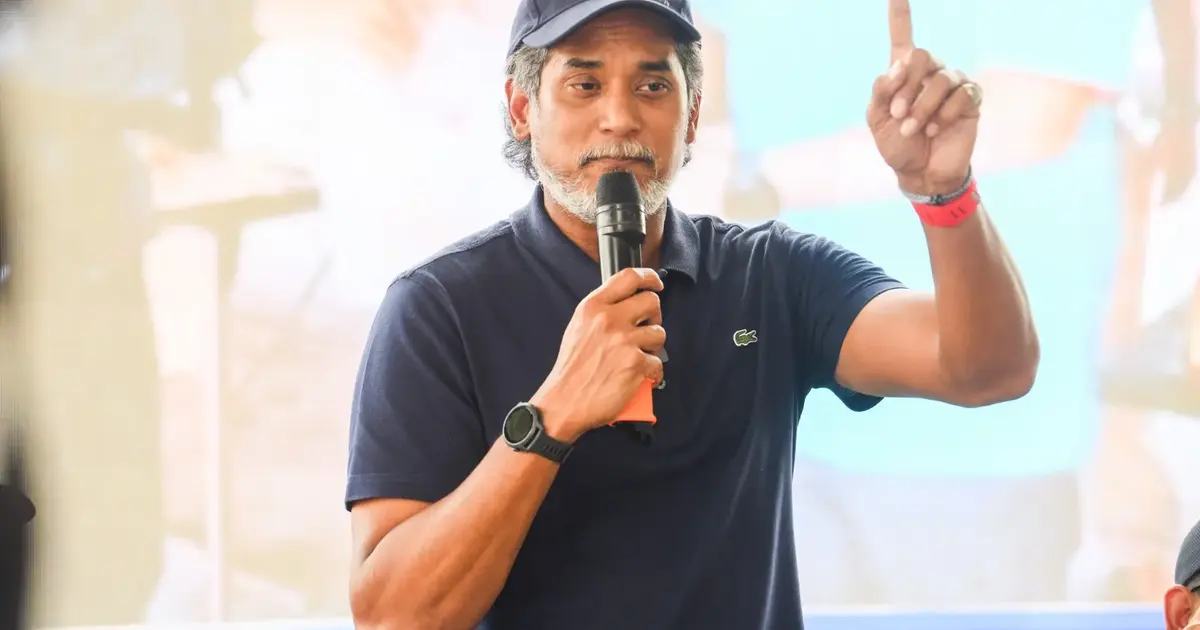 Khairy Jamaluddin calls on Bersatu members to back Barisan Nasional, citing PAS precedent