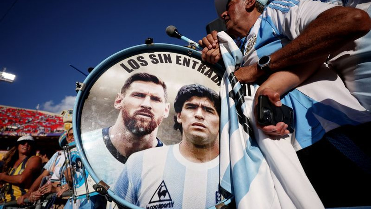Argentine war veterans call for restraint as nation prepares for England World Cup clash