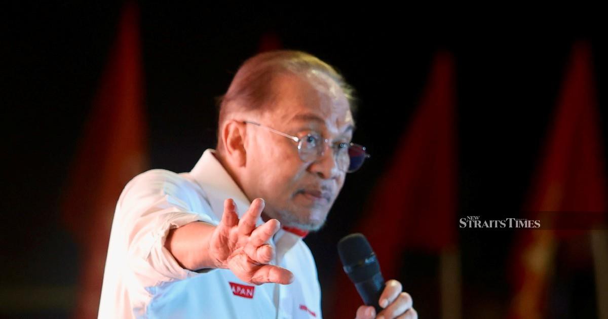 Anwar directs fast-track approval of 15,000 foreign worker permits to fill critical labour gaps