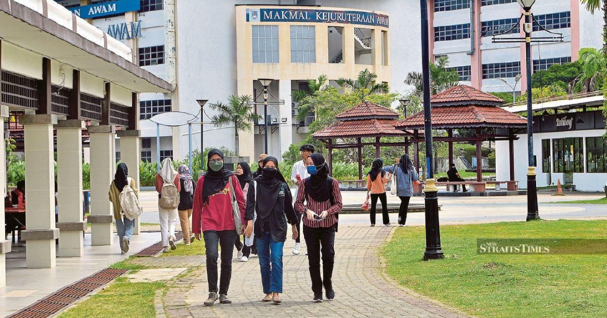 Malaysia to Abolish AUKU Legislation This Year, PM Announces