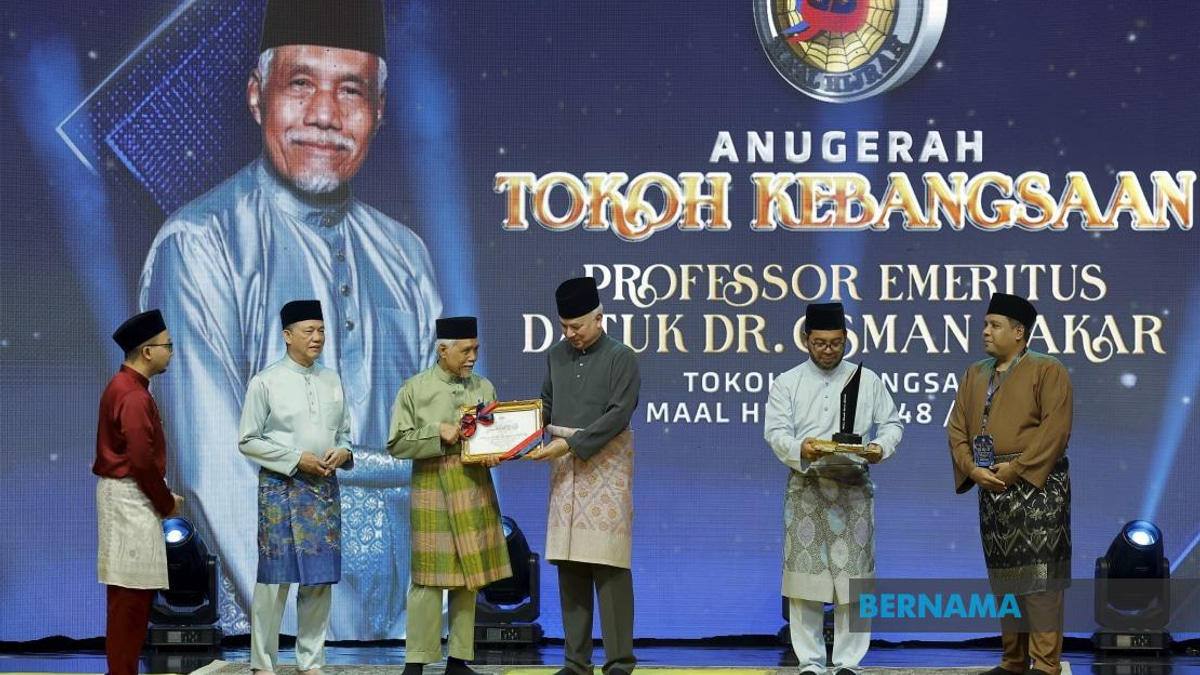 IIUM Rector Osman Bakar Honoured as National Tokoh Maal Hijrah 2026