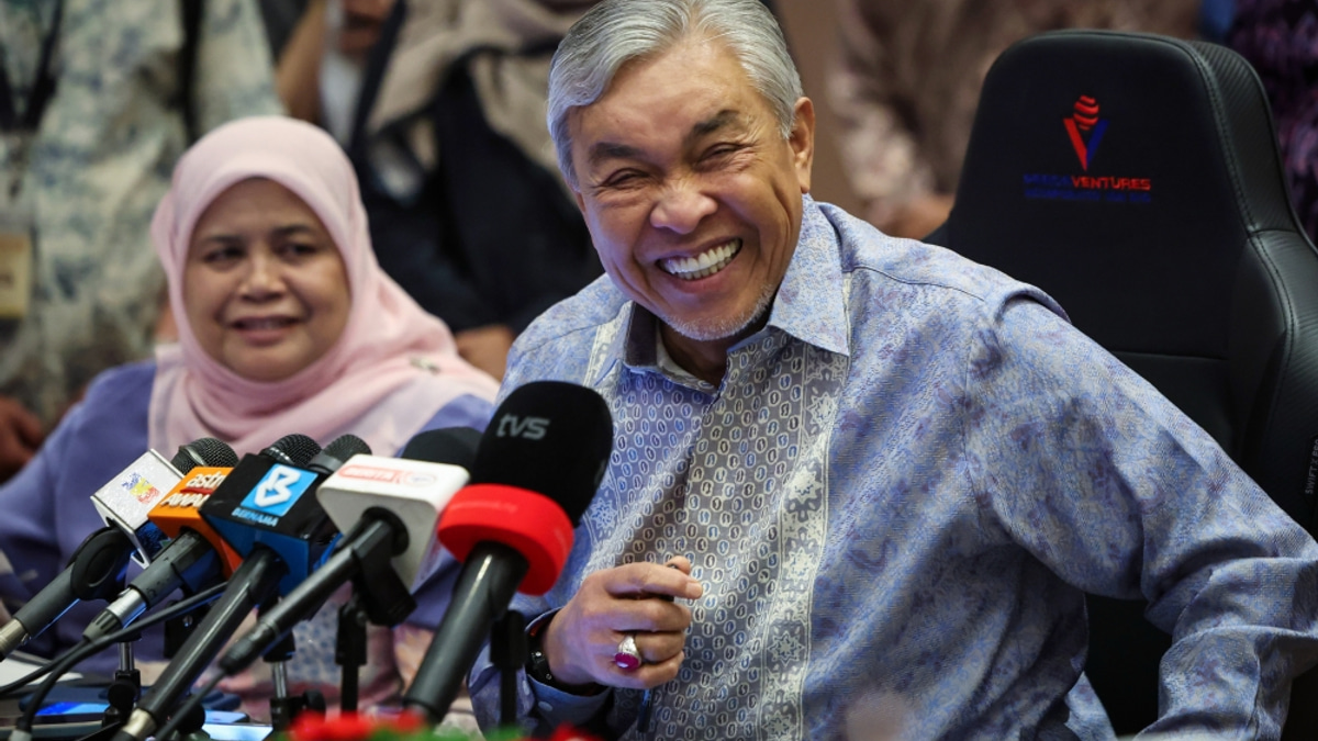 Zahid Reaffirms BN's Commitment to Unity Government Until End of Parliamentary Term