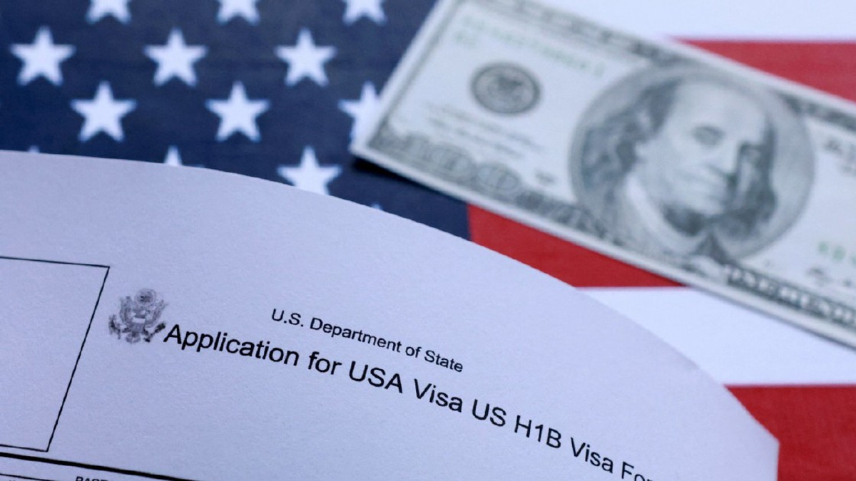 US appeals court blocks Trump's attempt to suspend H-1B visa fee ruling